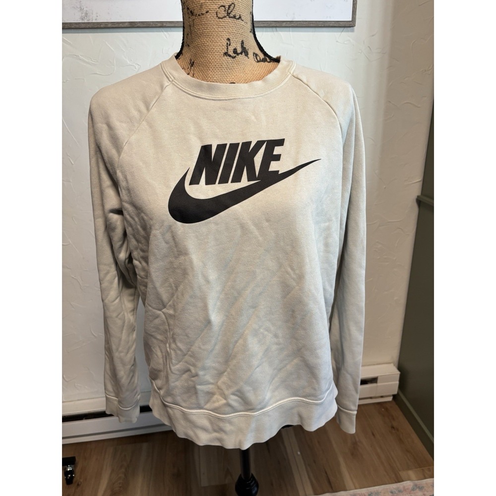 Nike Womens Sweatshirt Medium Cream Black Swoosh Logo Crewneck Fleece Pullover